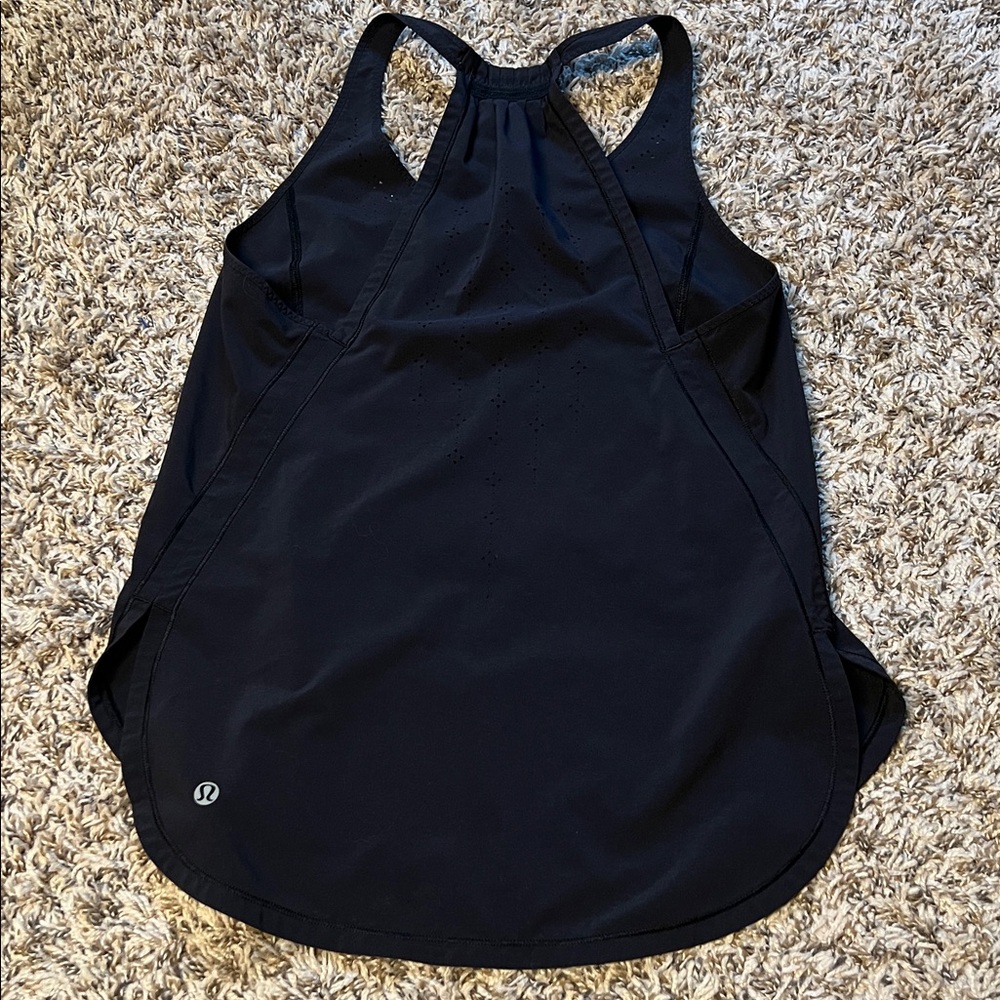 Lululemon In A Flash Singlet - Picture 4 of 4